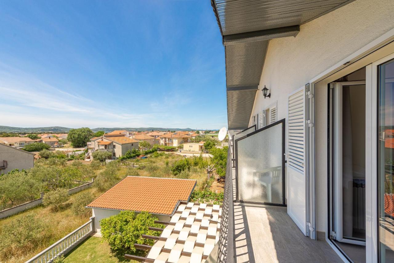 Bed & Breakfast Maki Biograd Na Moru Exterior foto