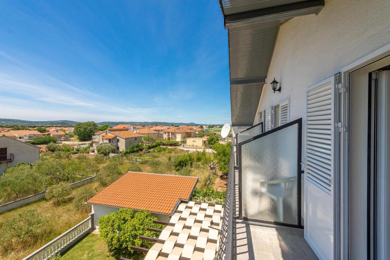 Bed & Breakfast Maki Biograd Na Moru Exterior foto