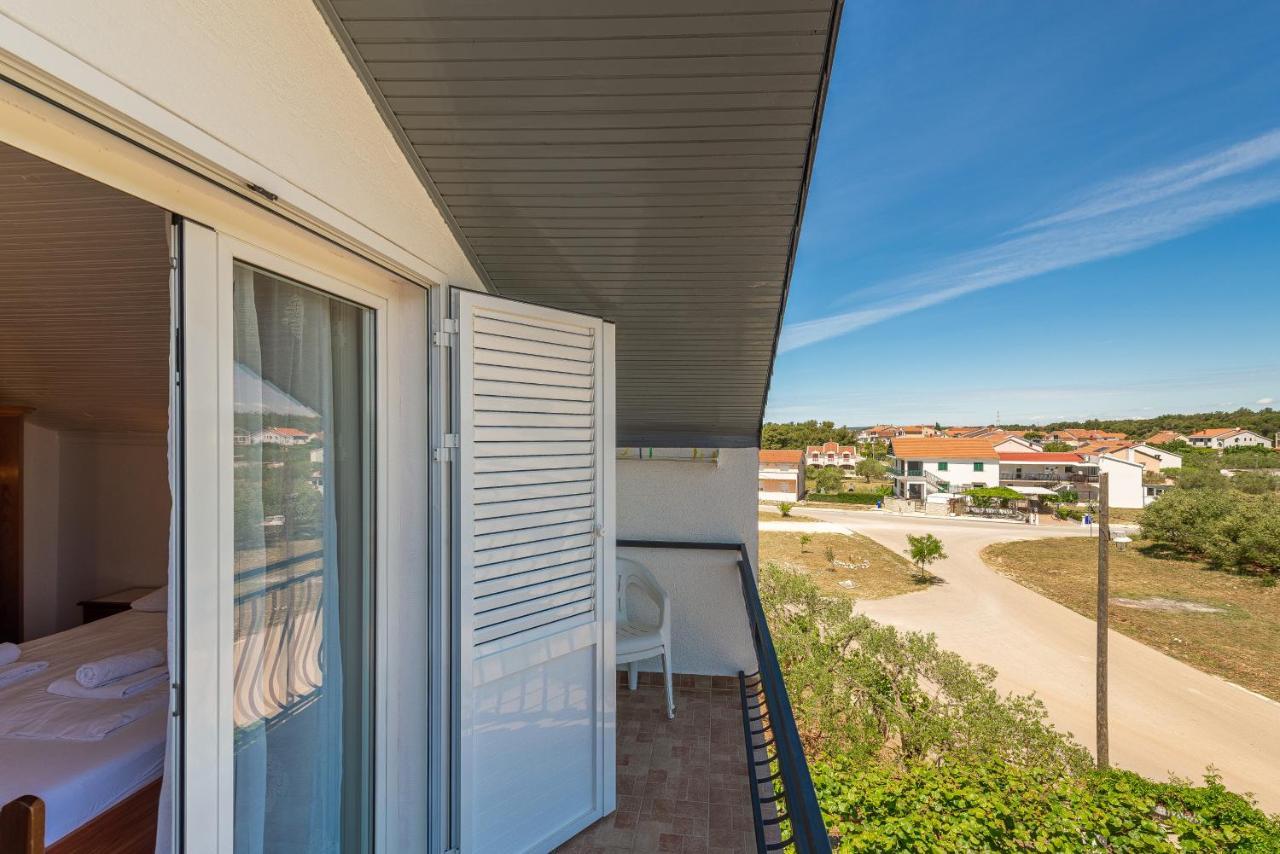 Bed & Breakfast Maki Biograd Na Moru Exterior foto
