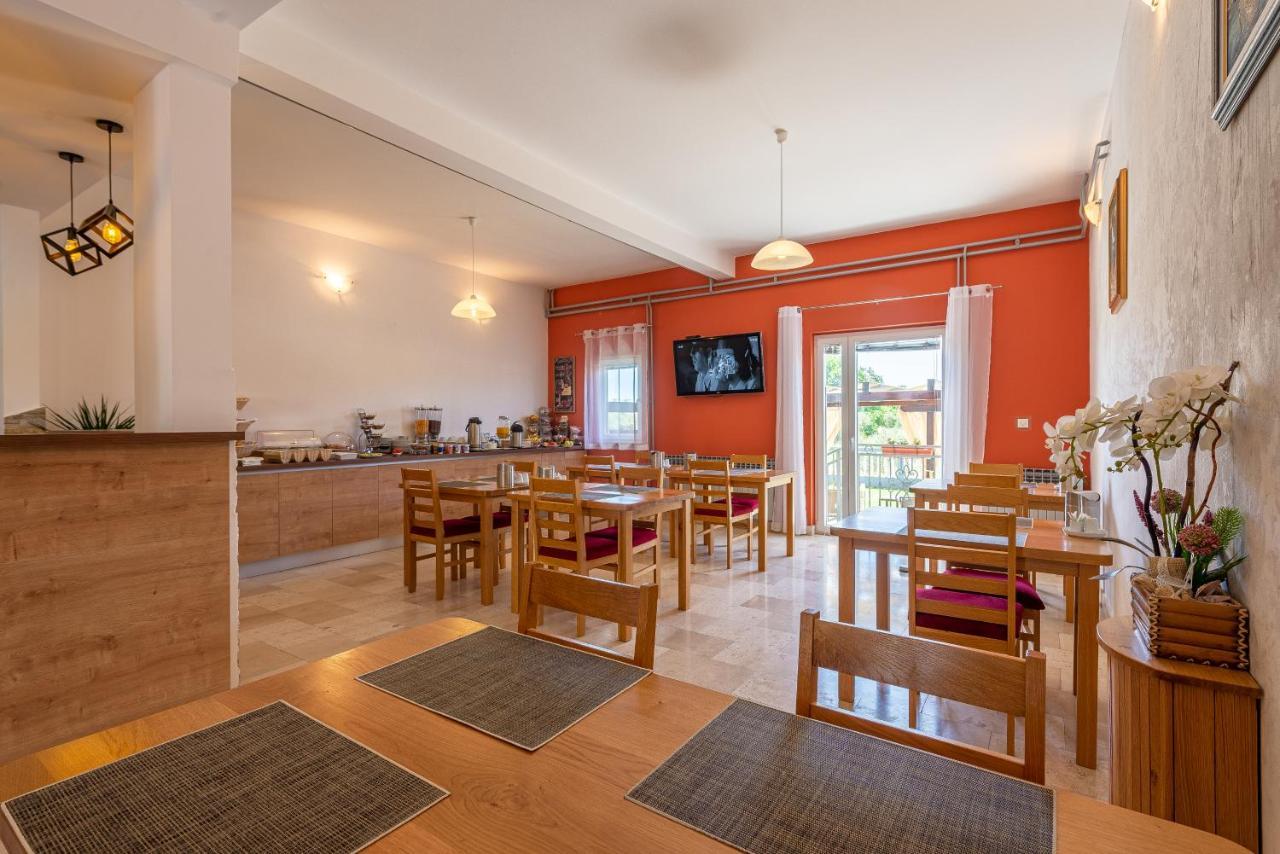 Bed & Breakfast Maki Biograd Na Moru Exterior foto