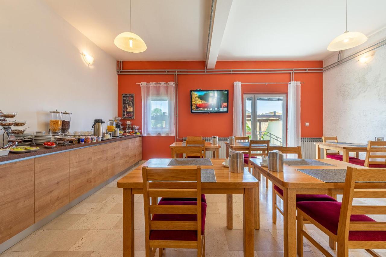 Bed & Breakfast Maki Biograd Na Moru Exterior foto