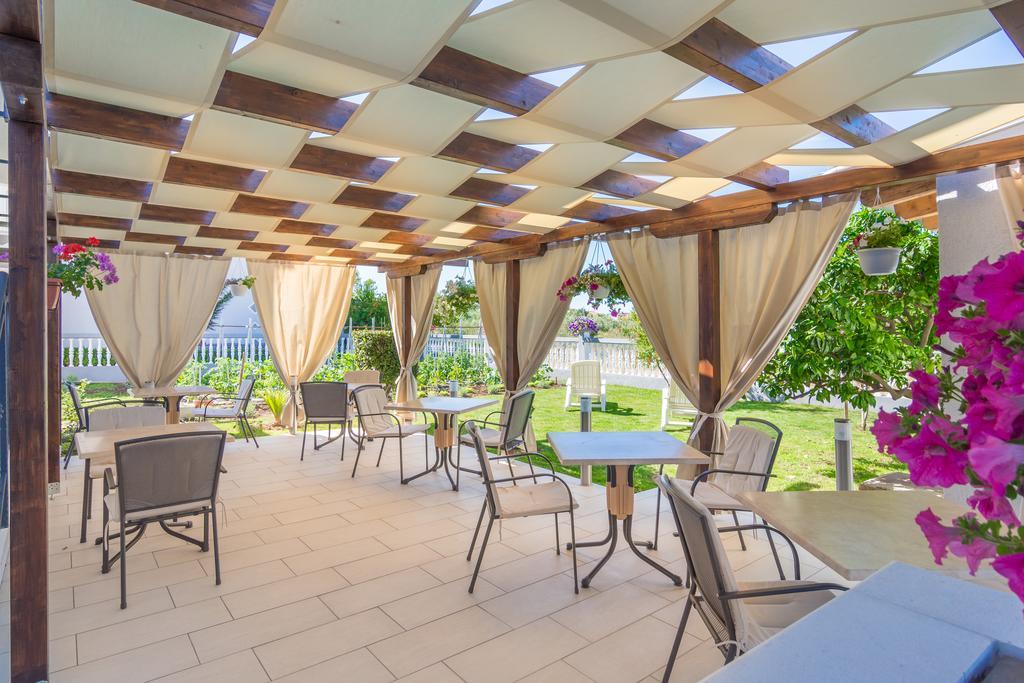 Bed & Breakfast Maki Biograd Na Moru Exterior foto